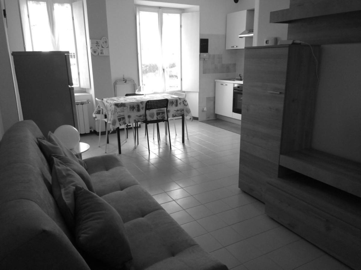 Tra La Stazione E Il Lago Apartment Verbania Ngoại thất bức ảnh