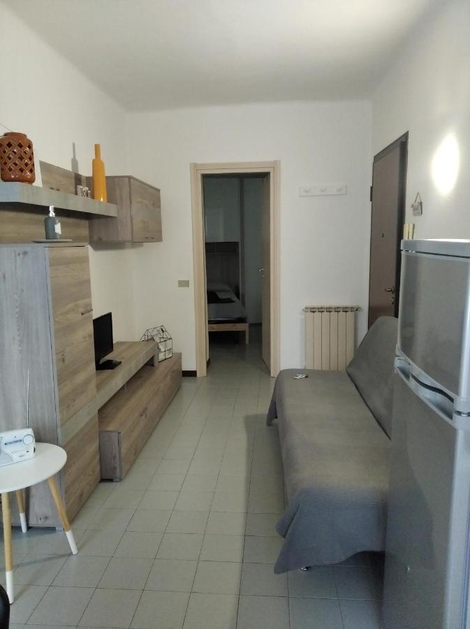 Tra La Stazione E Il Lago Apartment Verbania Ngoại thất bức ảnh