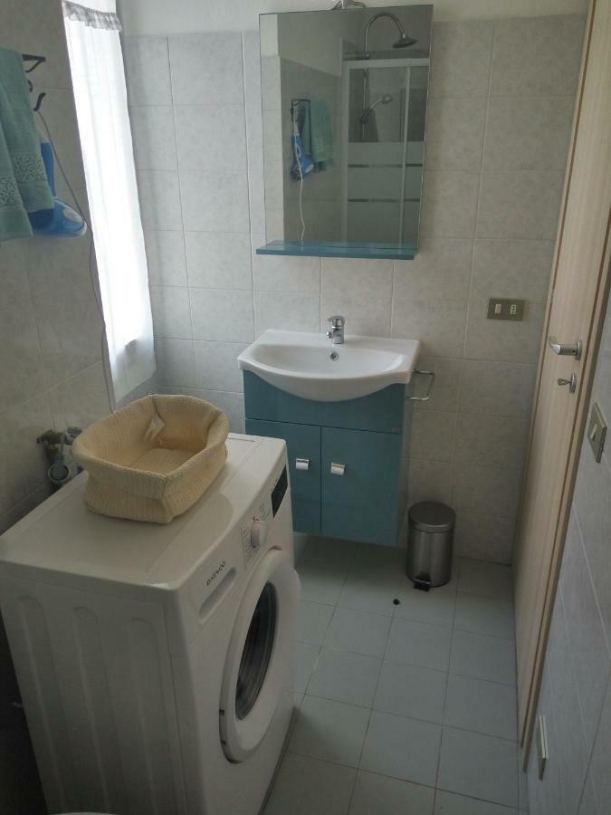 Tra La Stazione E Il Lago Apartment Verbania Ngoại thất bức ảnh